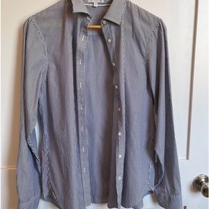 Gap Classic Striped woman’s Long Sleeve Button Up Shirt